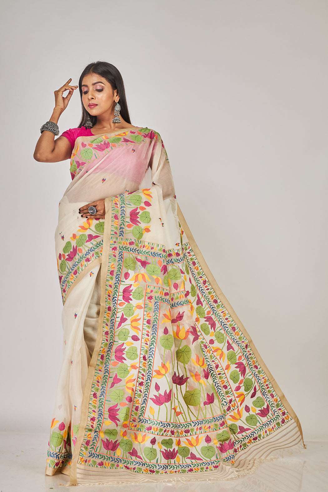 Beige Tulip & Lotus Floral Silk Jamdani Saree-017