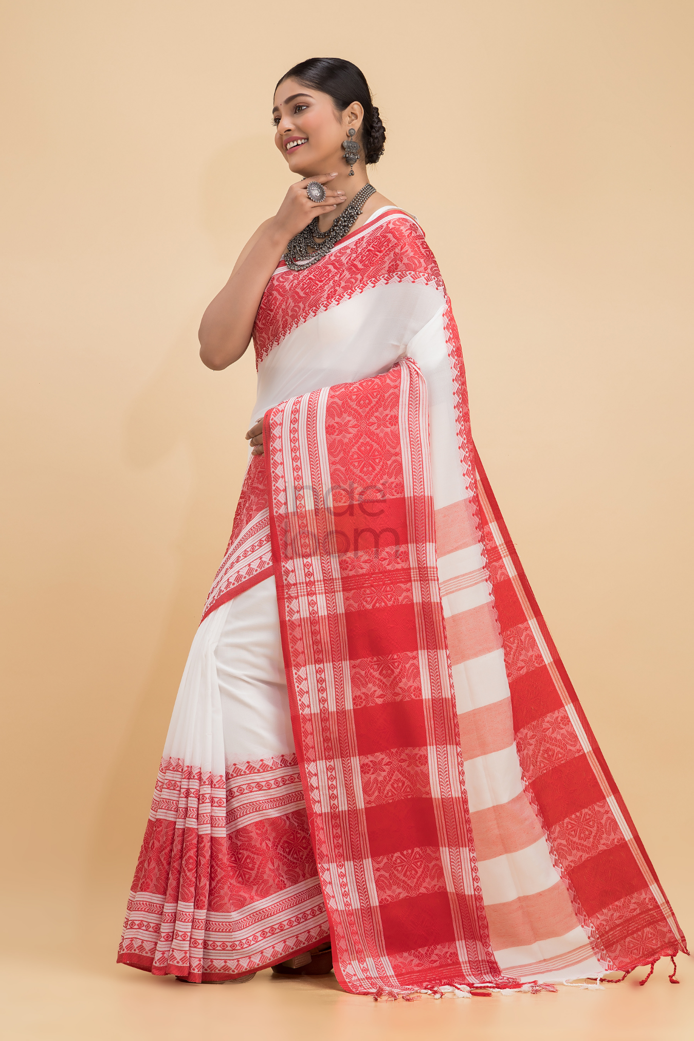 Dewali Saree Hnadloom Cotton in Red and White-004