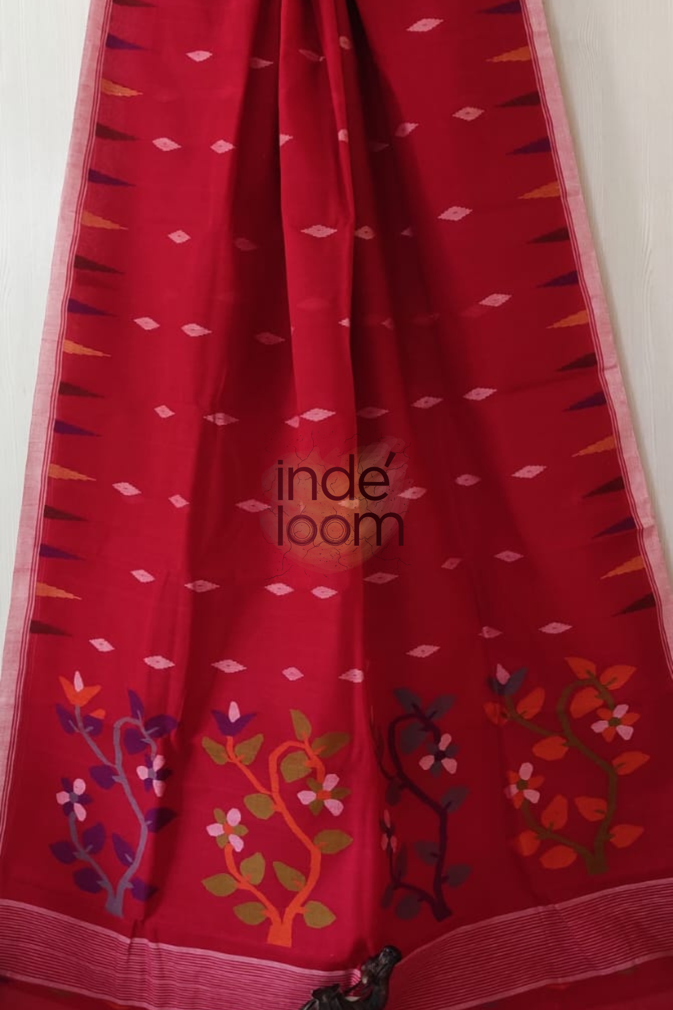 Floral Ruby Red Bengal Pure Cotton Jamdani Saree-018 - indeloom