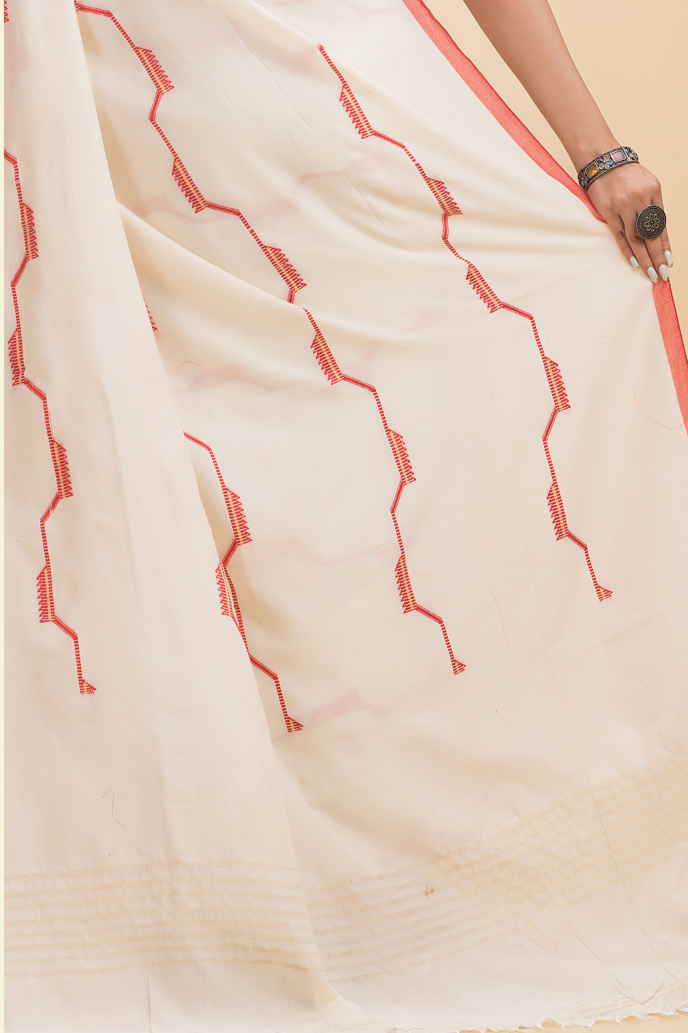 Durga Puja Saree Handloom Cotton in Red White- 001