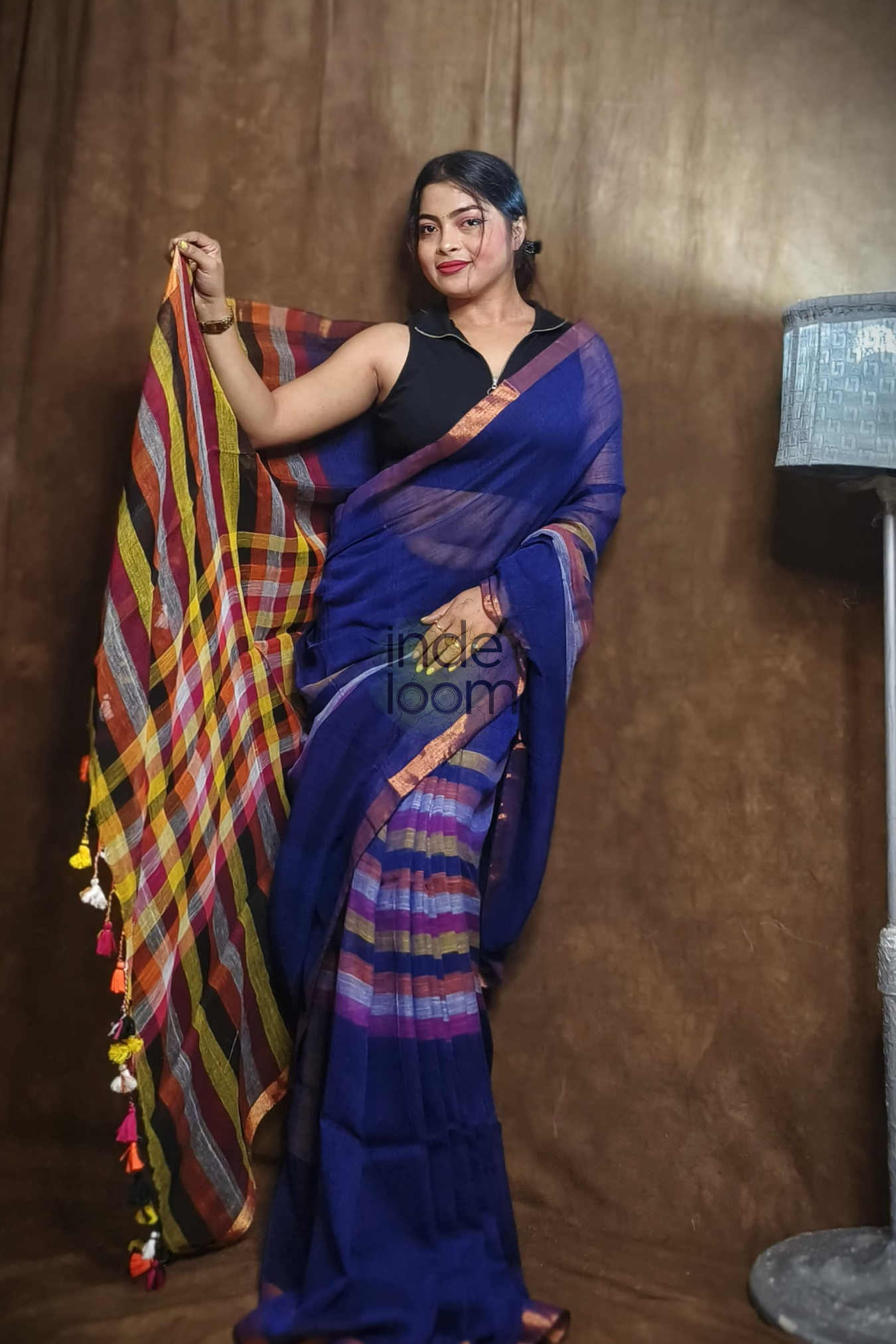 Handloom Linen Checks Saree with Blue and Multicolor Stripes Pallu-014