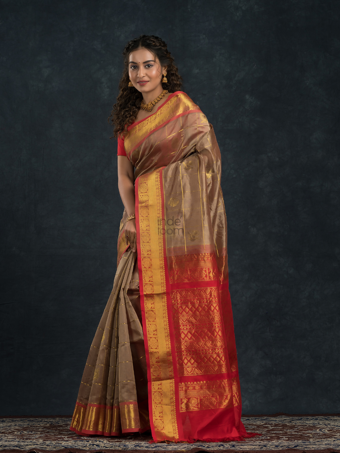 Korvai Saree Mayil-Chakram with Zari Checks Grey and Red Border - 151