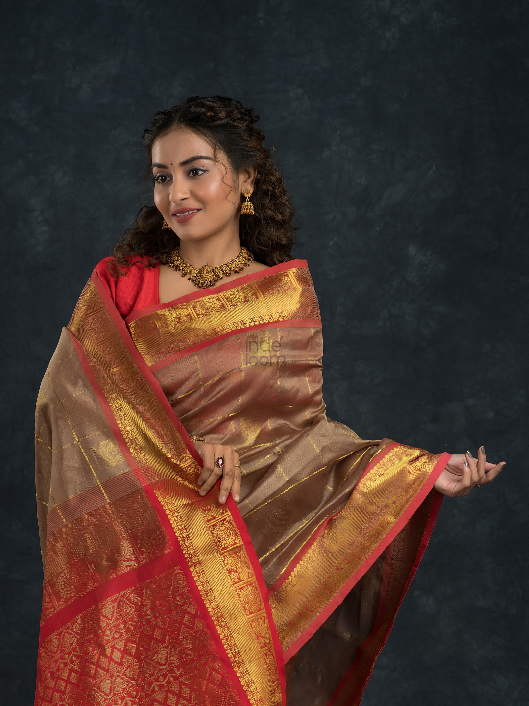 Korvai Saree Mayil-Chakram with Zari Checks Grey and Red Border - 151