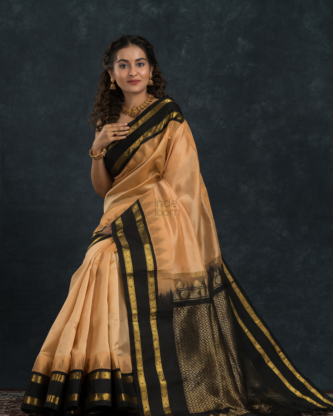 Pure handloom Korvai Saree in Beige and Coal Black Pallu - 013