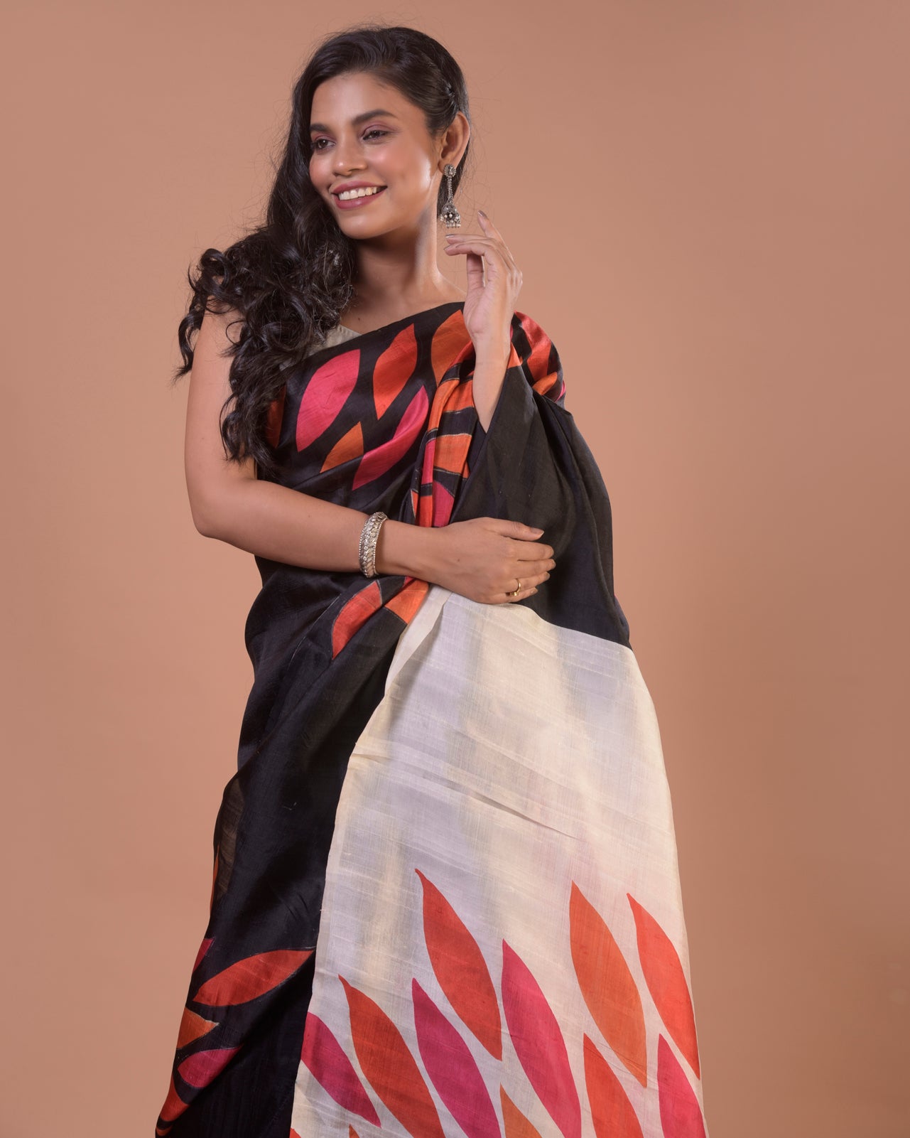 HANDPAINTED MULBERRY HANDLOOM SILK SAREE-033