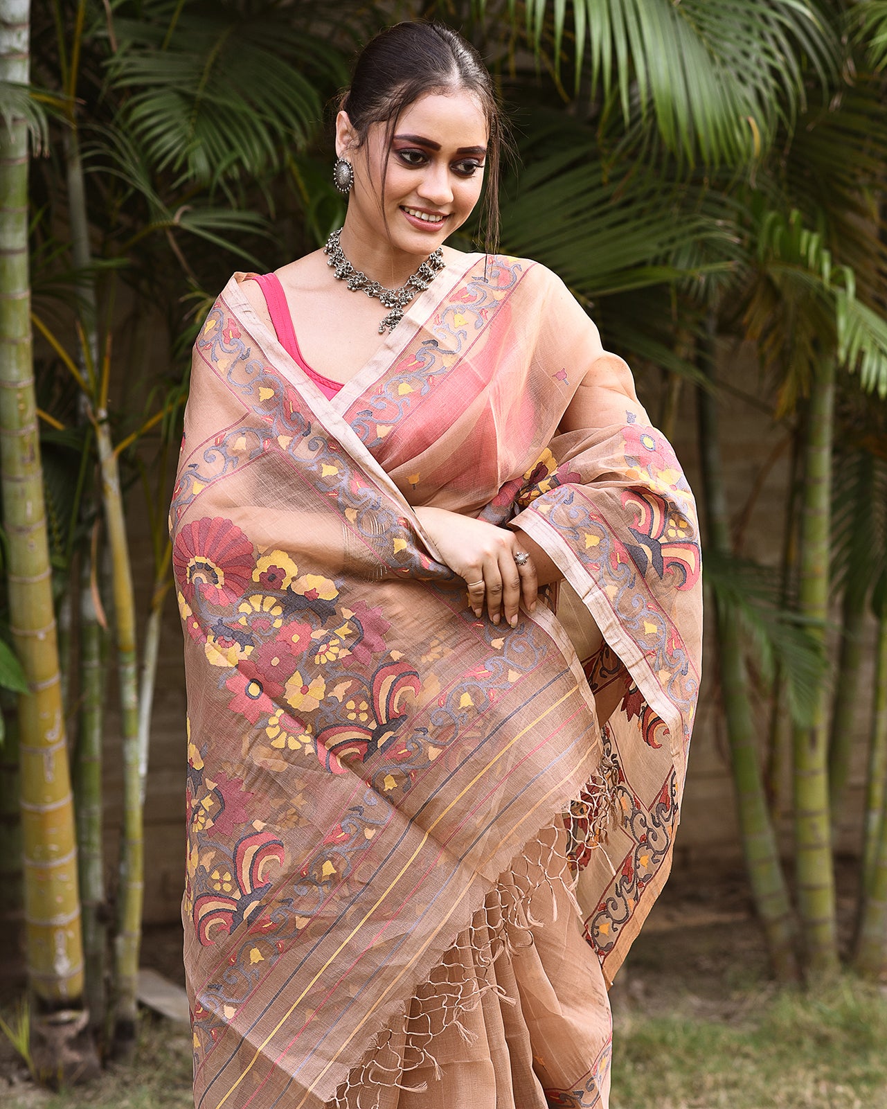 Floral Motifs  Jamdani Saree-007