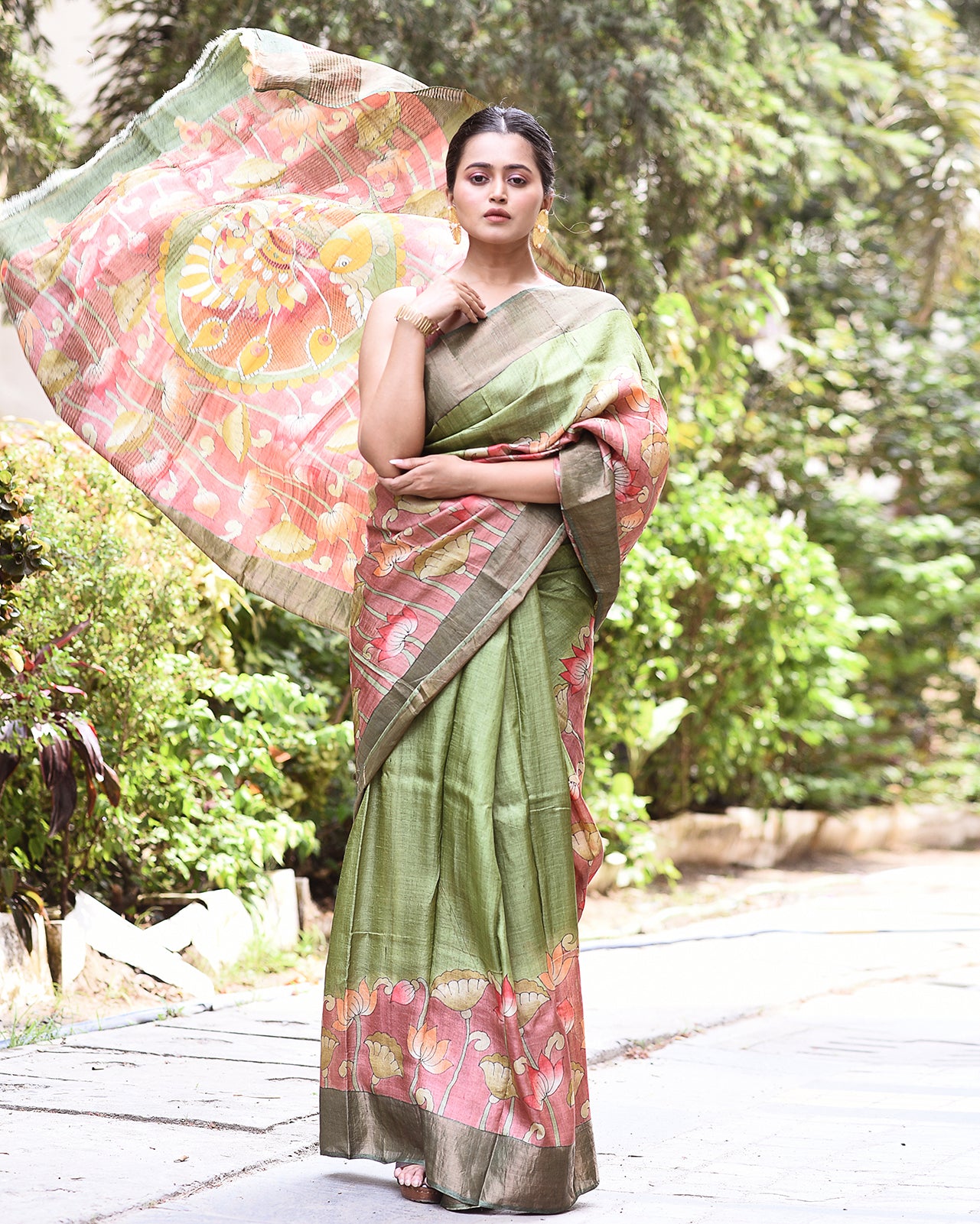 Handpainted Tussar Silk Saree-018