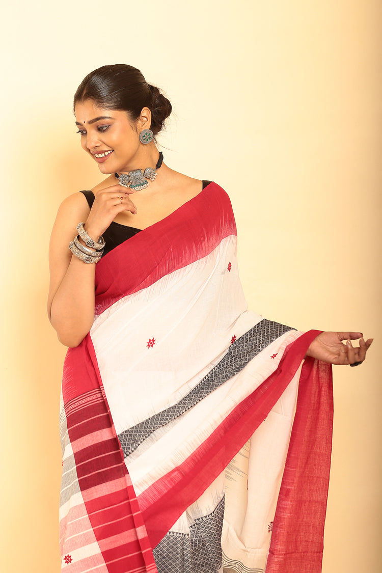 Salt White and Red Border Handloom Cotton Saree-095