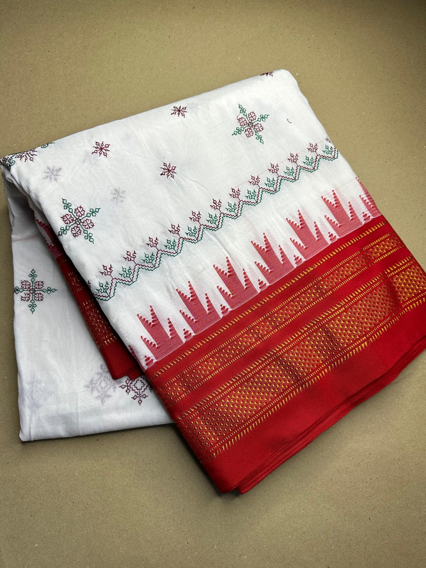 Diwali Ilkal Kasuti Embroidery Saree -022