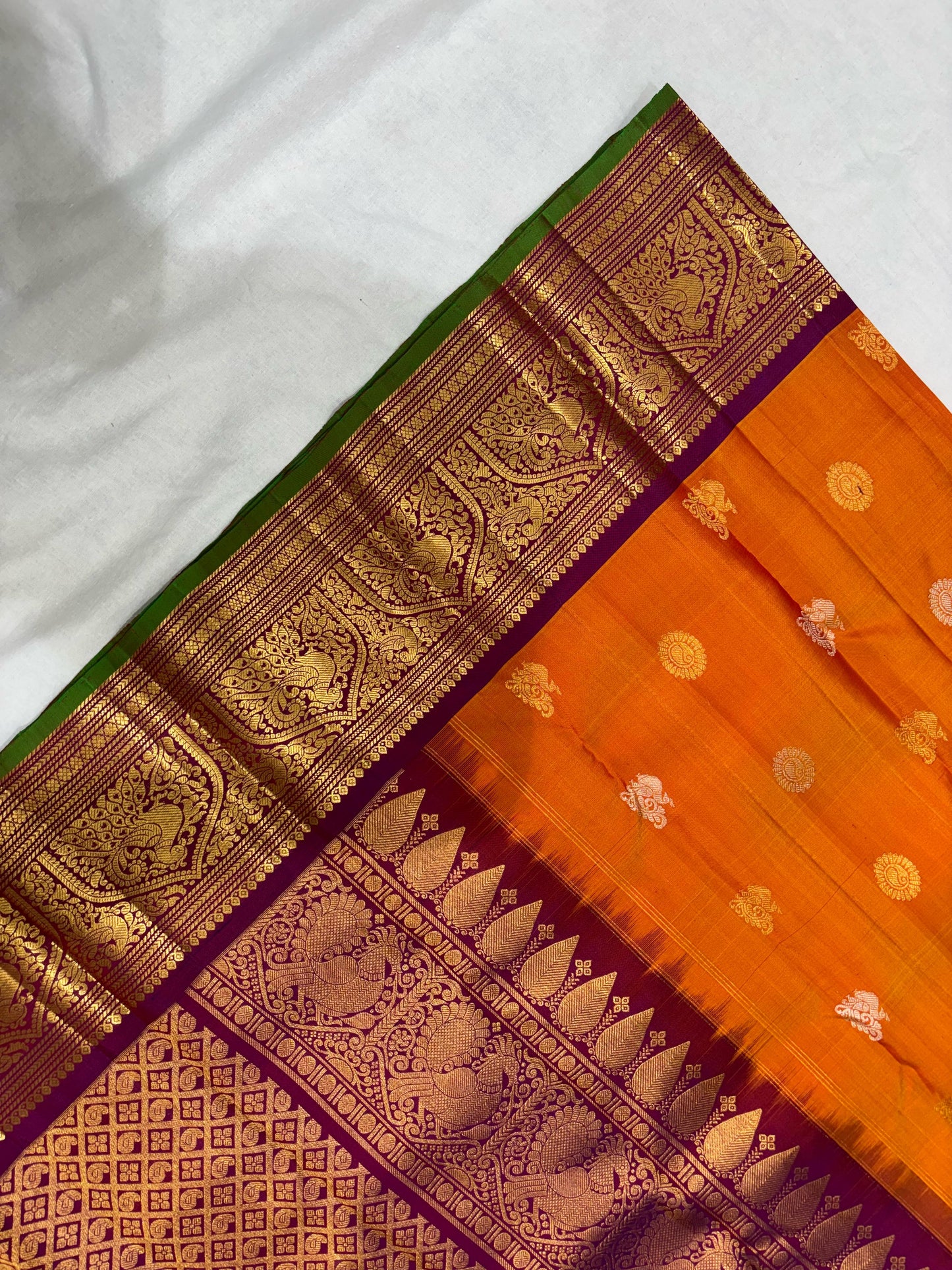 Pure Handwoven Gadwal Silk Saree Pumpkin Orange -002